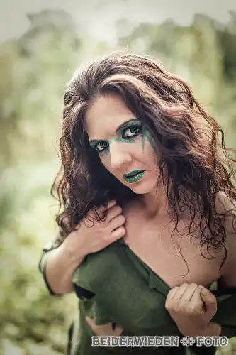 13082012-193459-shooting